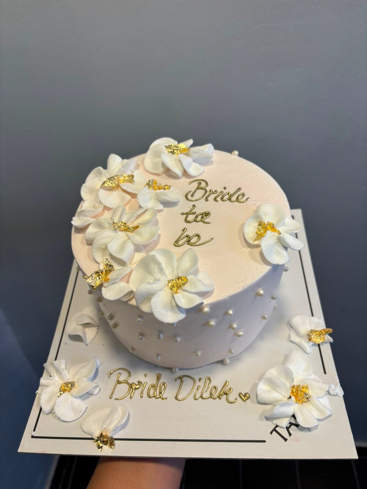 Bride to Be özel sipariş yaş pastası