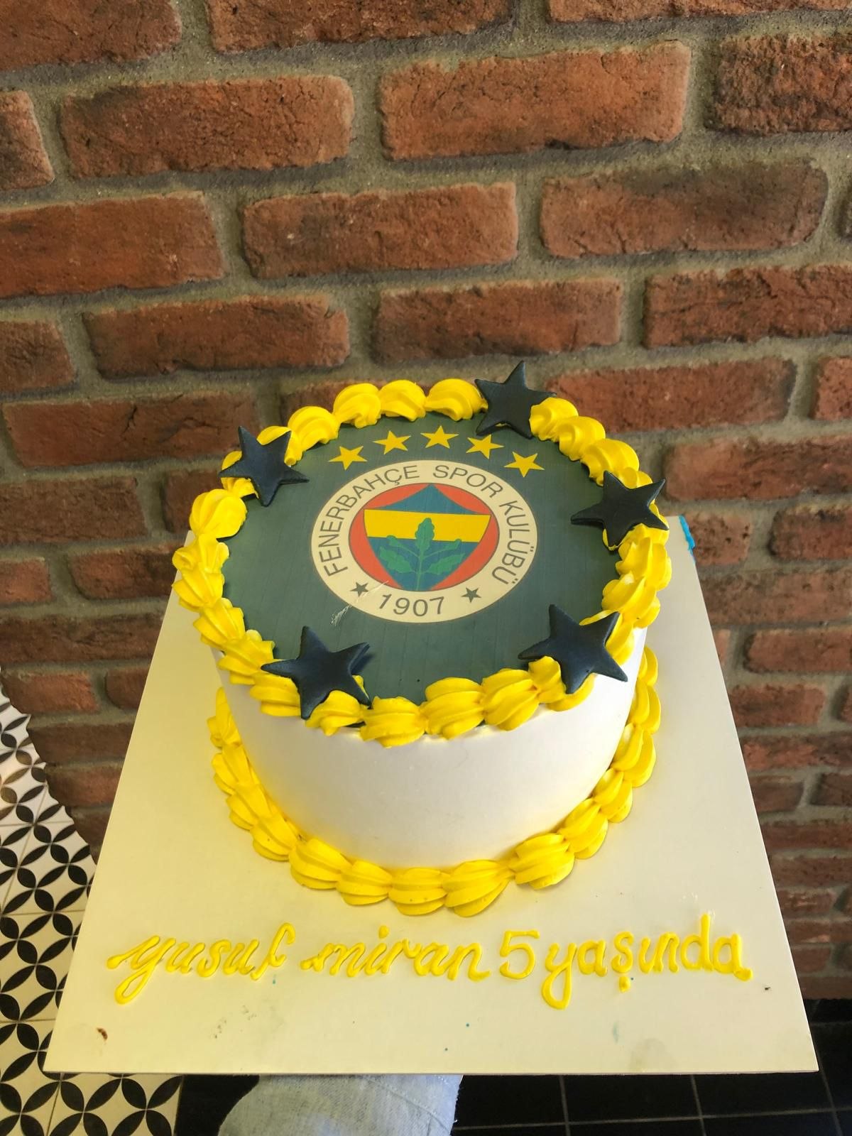Taraftar Pastası özel sipariş yaş pastası